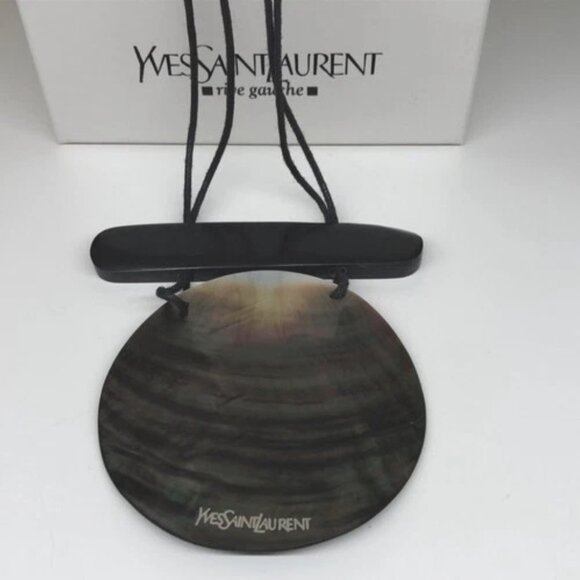VINTAGE YSL Necklace - River Gauche Collection Shell - long black chord - Picture 7 of 7